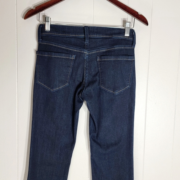 4/$20 Old Navy Low Rise Flare Leg Stretch Dark Blue Jeans Size 2 - Picture 3 of 4